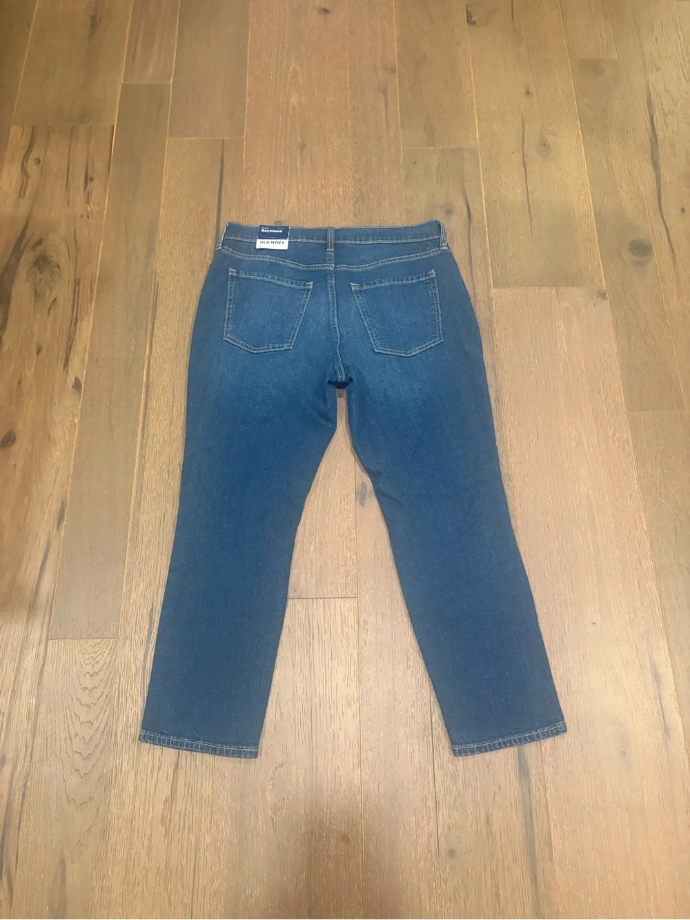 Old Navy $40 NWT Mid-Rise Boyfriend Distressed Crop Jeans 6 W 16” R 10.5” I 24” - Picture 9 of 9